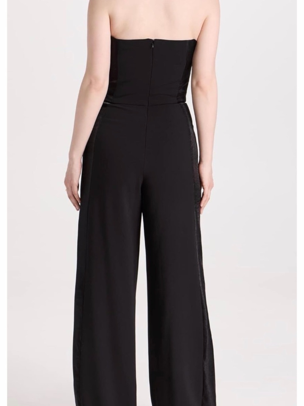 Black Halo Black Square-Neck Wide-Leg Jumpsuit with Structured Bodice - Picture 13 of 16